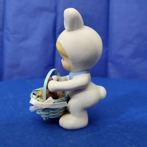Enesco Holly Babes Easter Baby in Bunny Suit Blue Woven Basket Figurine 1983 - Picture 5 of 12
